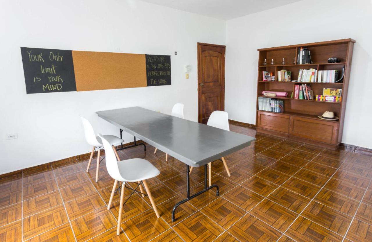 Casa Flamingo Apartment Валядолид Екстериор снимка